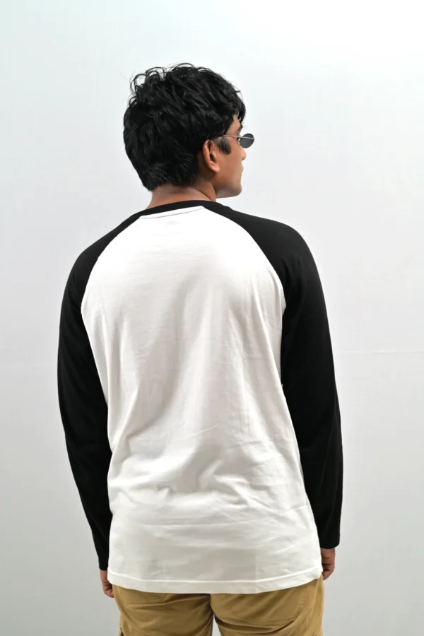 Plain Raglan T-shirt - Image 2