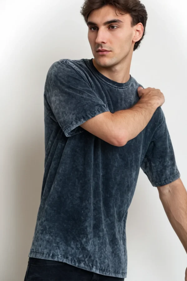 A men’s solid navy acid wash oversized T-shirt with a trendy and vintage-inspired design, perfect for casual and streetwear fashion.